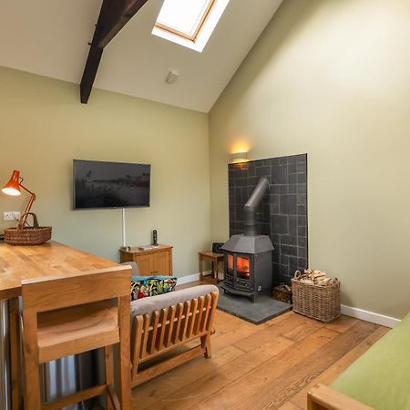 Tranquil 1 Bedroom Cottage 15 Mins Drive To Sea Mydroilin 외부 사진