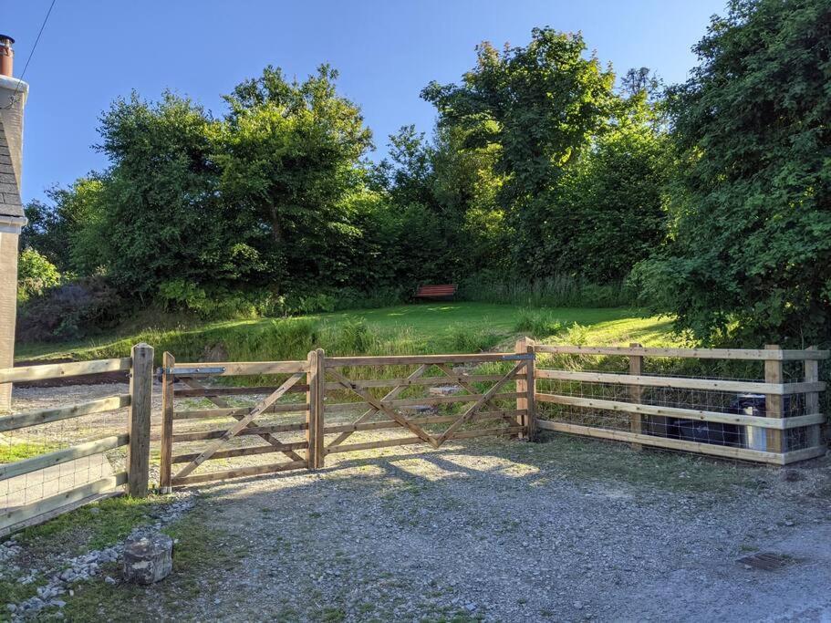 Tranquil 1 Bedroom Cottage 15 Mins Drive To Sea Mydroilin 외부 사진